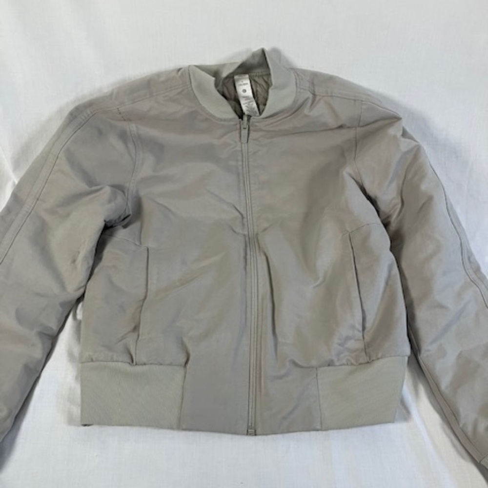 ululemon Women’s Reversible Bomber Jacket Size 4 Tan/Bone
